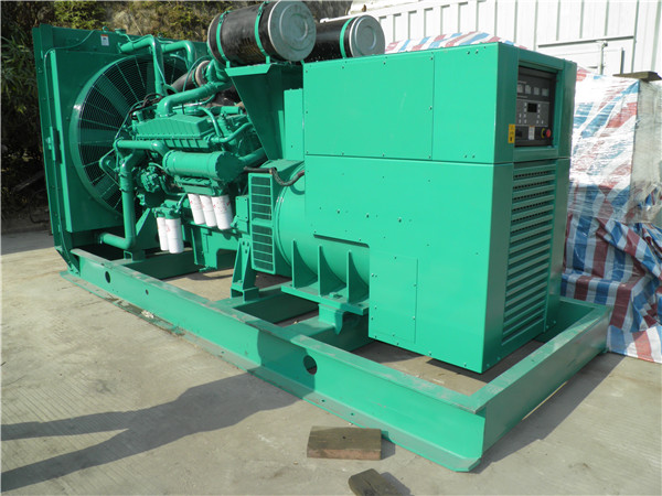 隆安出租发电机 发电机组厂家：柴油发电机组的控制屏的作用是什么？