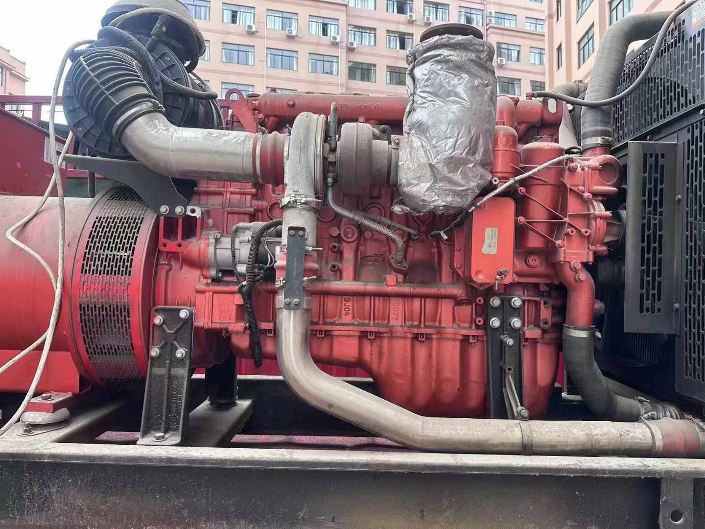 隆安如何选择适合 600kW 柴油发电机组的过载保护器？